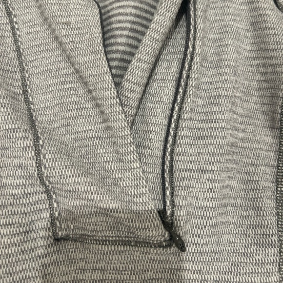 Lululemon Pullover - Picture 4 of 6